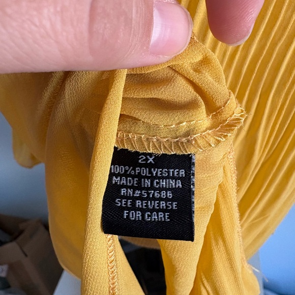 New Look Yellow Crimped Sheer Blouse Tank 2x - Picture 5 of 8